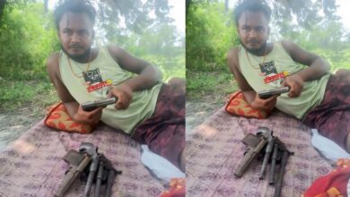 Paroriya Viral Photo with gun Ujiarpur News