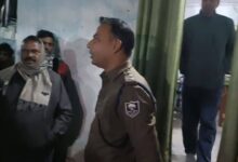 उजियारपुर थाना पर धरना प्रदर्शन